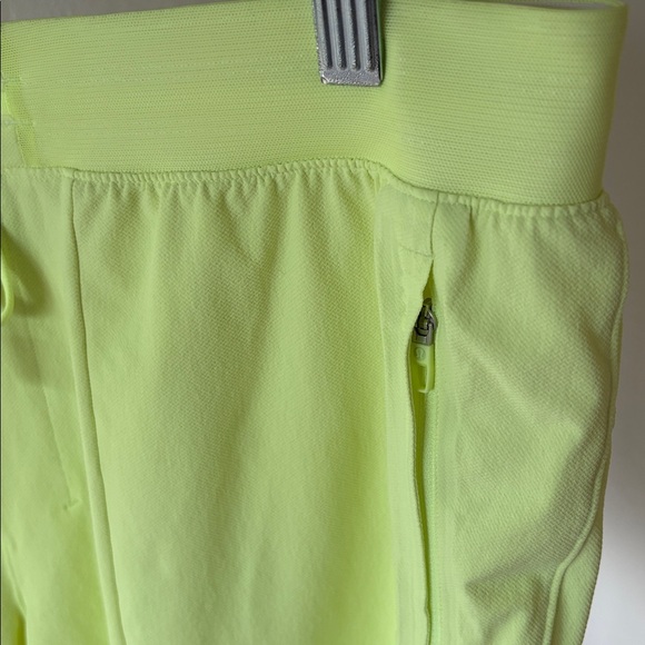 Men’s Lululemon License to train short. - Picture 5 of 13